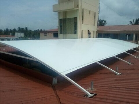 Flat roof tensile skylight